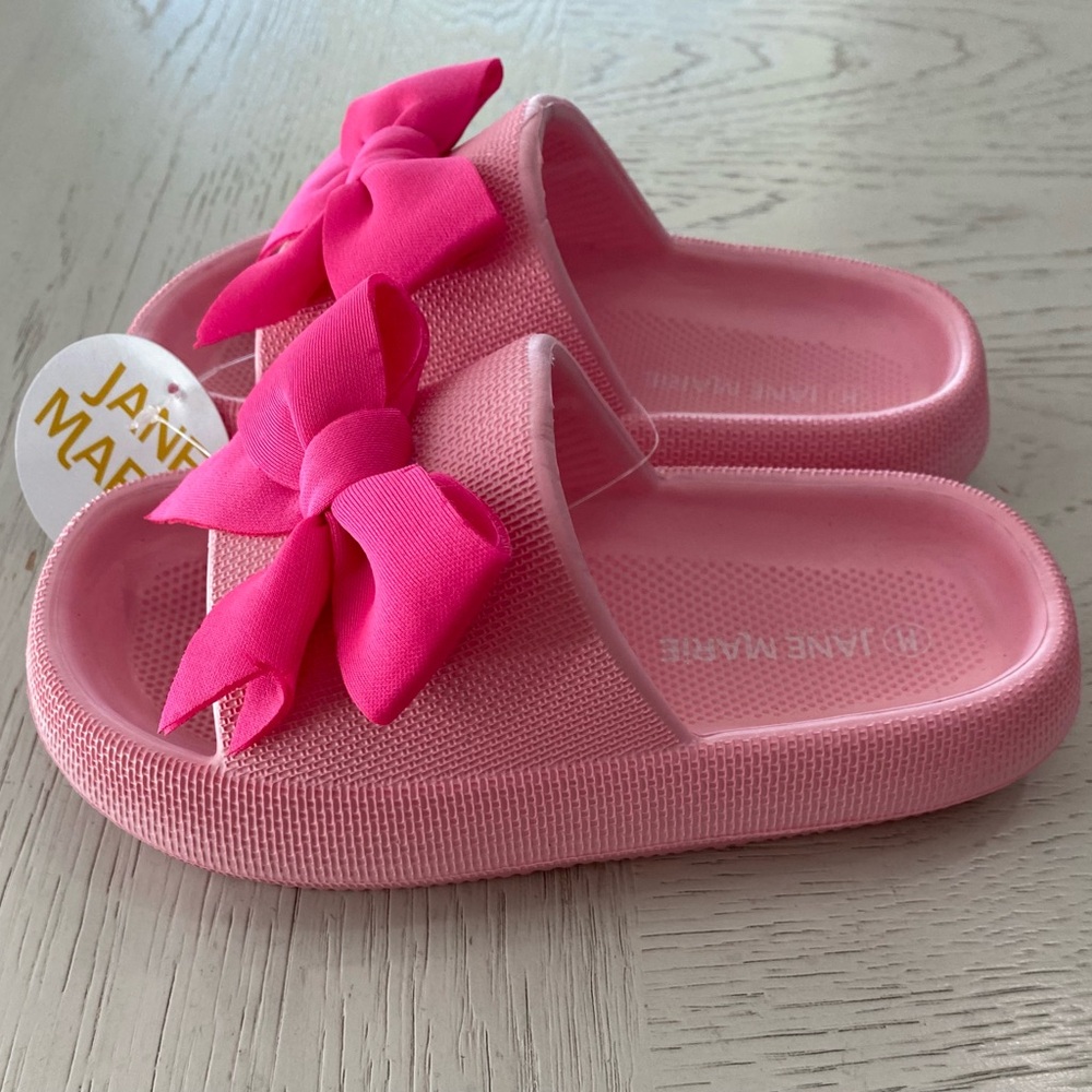 Anne Marie Girl’s Light Pink Slide Summer Sandals Pool Shoes Hot Pink Bow Medium - Picture 2 of 6